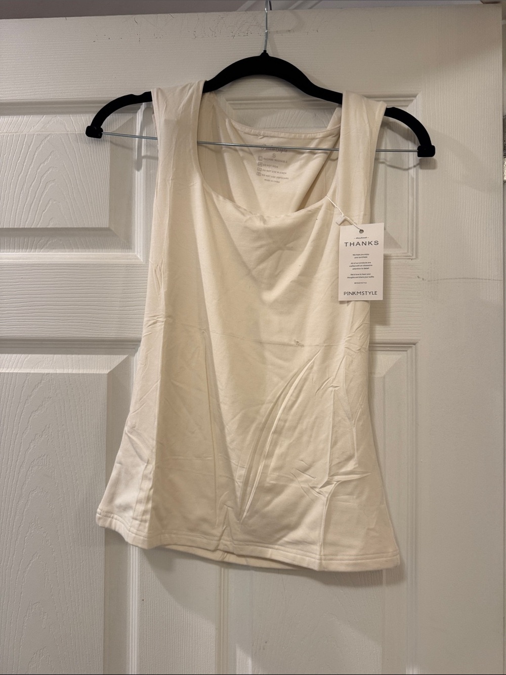 Pinkstyle Cream Scoop Neck Tank Top — Lightweight Women's Tank